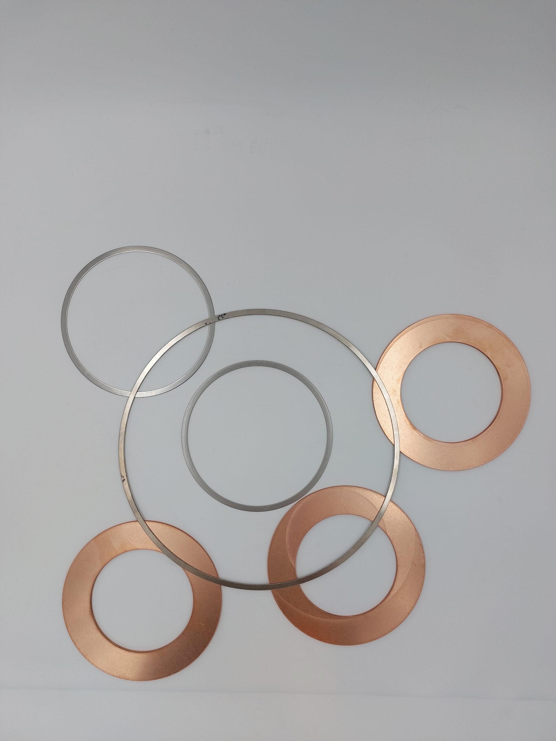 Joint plat metallique